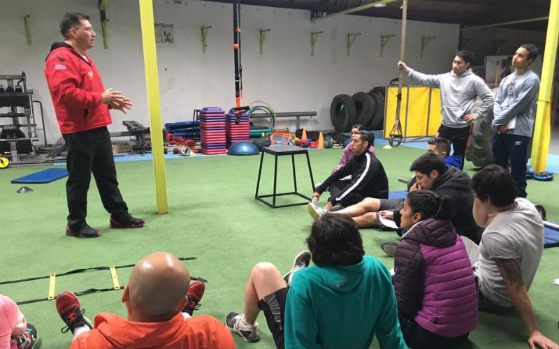 Alumnos de la carrera de Preparador Físico del CFT Santo Tomás Osorno se certifican en Pro Functional Training System