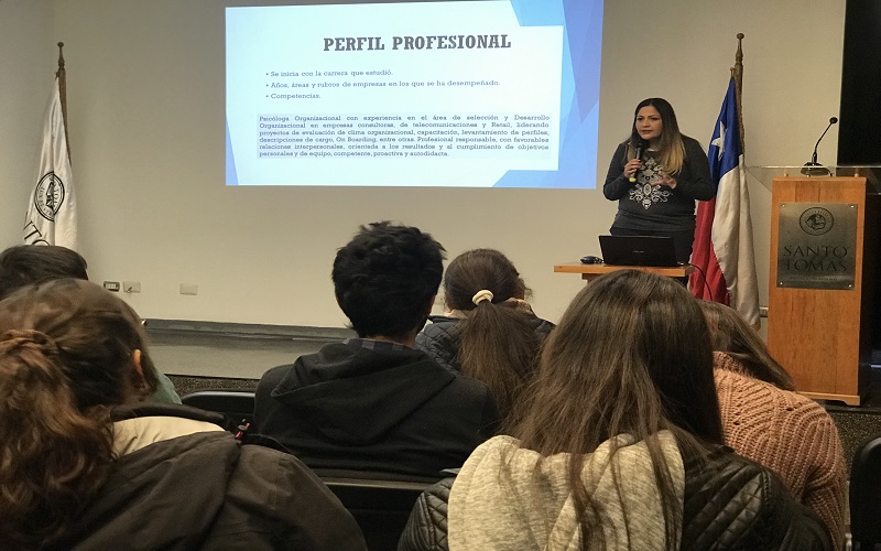 Psicóloga organizacional entrega consejos para la búsqueda de empleo