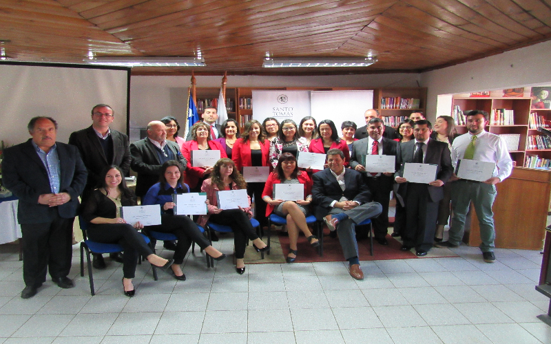 Santo Tomás Los Ángeles certificó a 23 funcionarios de DAEM Tucapel