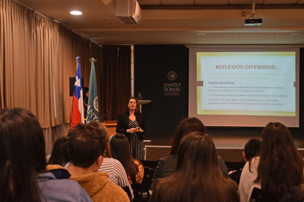 Técnico en Educación Especial desarrolló seminario sobre Diseño Universal de Aprendizaje
